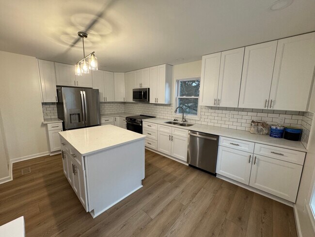 4485 Ocean View Ave unit A, Virginia Beach, VA 23455 - photo 4