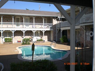 209 Pine St, Metairie, LA 70005