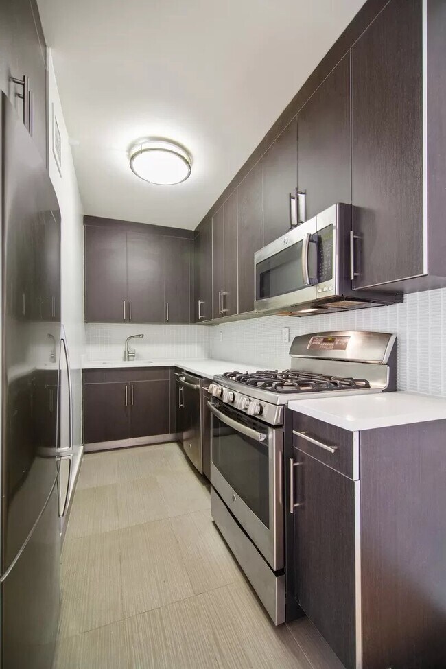 The Dillon unit 626, New York, NY 10019 - photo 5