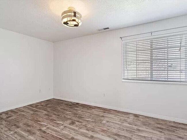 619 W 2300 S unit 5, Brigham City, UT 84302 - photo 7