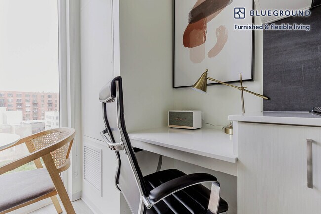 343 W Schiller St unit FL8-ID1088, Chicago, IL 60610 - photo 4