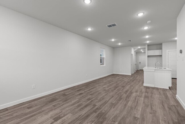 1519 Elvin Summit, von Ormy, TX 78073 - photo 7