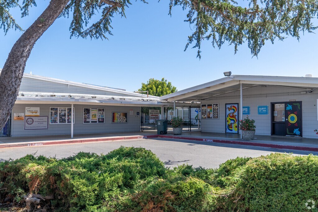 Marin Oaks High School serves students in the Central Novato community.