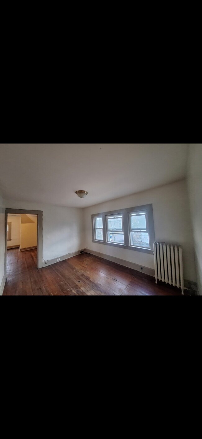 540 Wheeler Ave unit 3rd floor, Scranton, PA 18510 - photo 3
