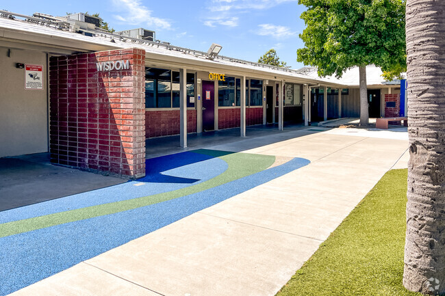 Raymond Elementary School welcomes Fullerton students.