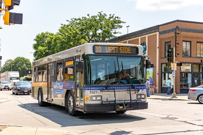 Cathedral residents have access to public transportation that connects to the rest of the city.
