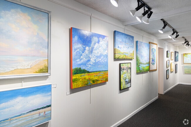 The Society of Bluffton Artists hosts a monthly gallery.