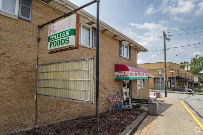 Fazio’s Pizza & Italian Food is a mom-pop deli.