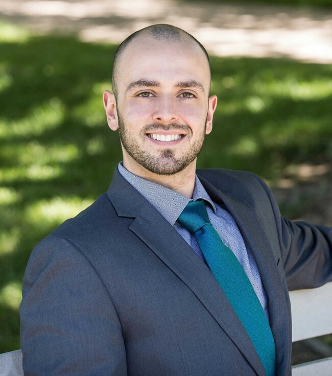 Agent Photo
