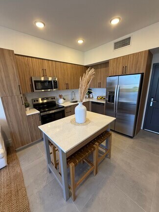 830 SW 9th Ct Unit B, Pompano Beach, FL 33060