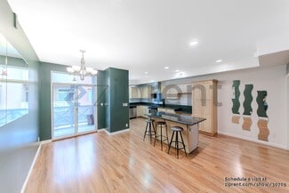 11622 Oxnard St, Los Angeles, CA 91606