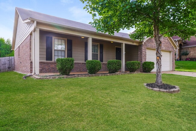 1609 Sawmill Creek Ln, Cordova, TN 38016 - photo 2