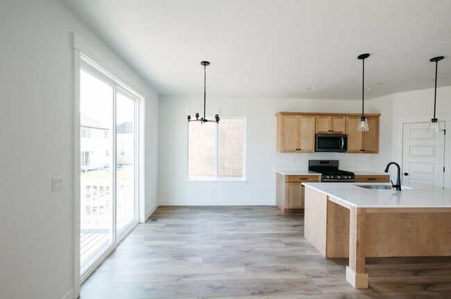 1032 N Canvasback Dr, Lehi, UT 84048 - photo 5