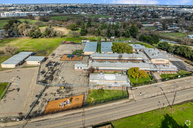 Taft Elementary is capturing the essence of education in Stockton's Seaport.