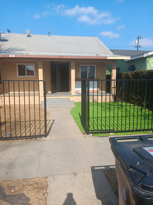 1537 W 58th Place, Los Angeles, CA 90047