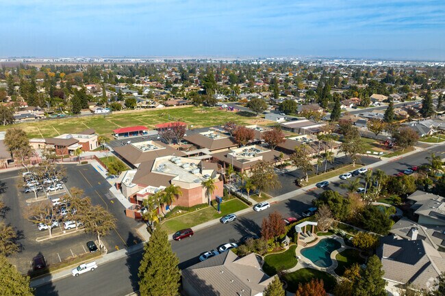 Olive Drive Elementary has a 23:1 student - teacher ratio.