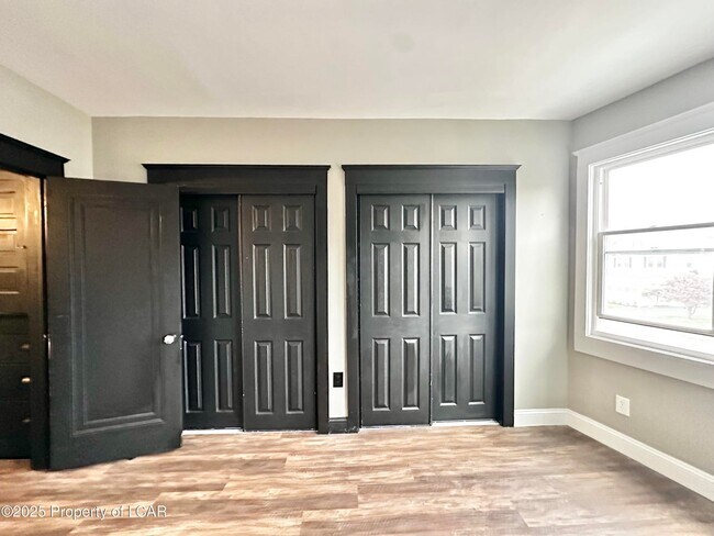 44 Shoemaker St, Kingston, PA 18704 - photo 5