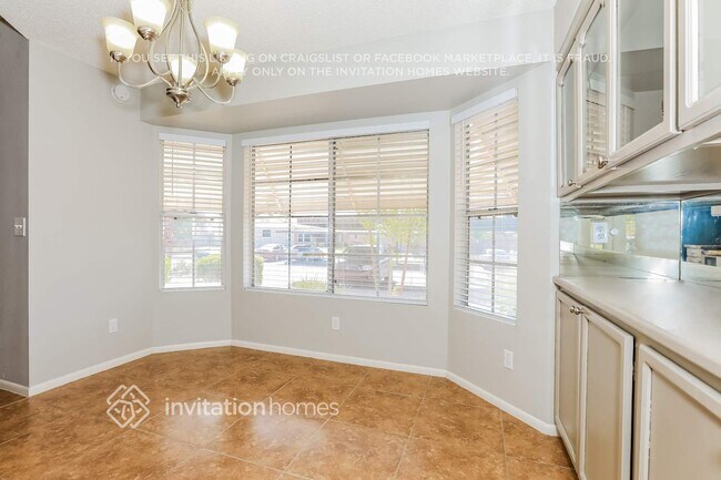 1055 N Recker Rd, Mesa, AZ 85205 - photo 5