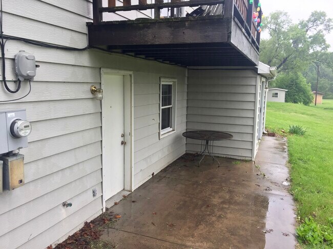 763 Grant St, Lawrence, KS 66044 - photo 4