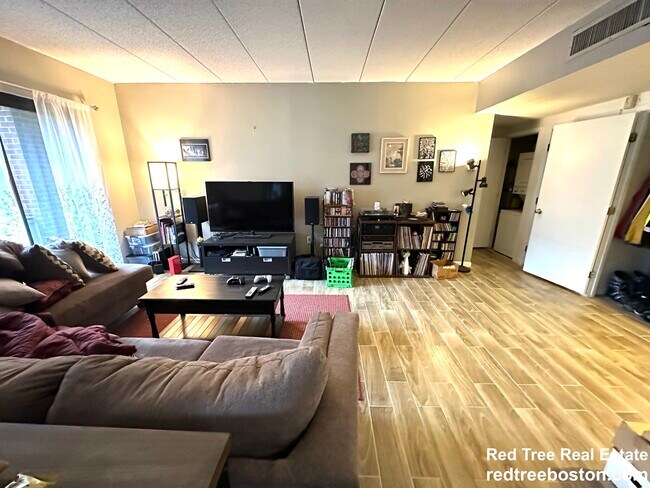 85 Brainerd Rd unit 1, Allston, MA 02134 - photo 2