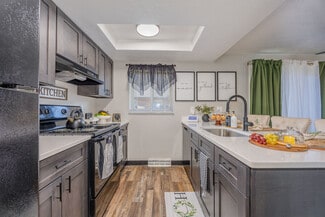 2977 Barclay Square S, Columbus, OH 43209