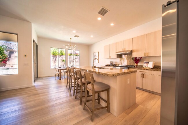 79814 Joey Ct, La Quinta, CA 92253 - photo 4