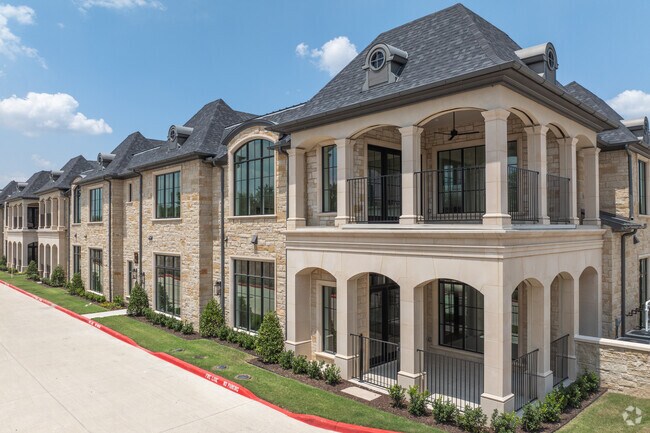 Legacy townhomes in Plano are known for their elegant and contemporary style.