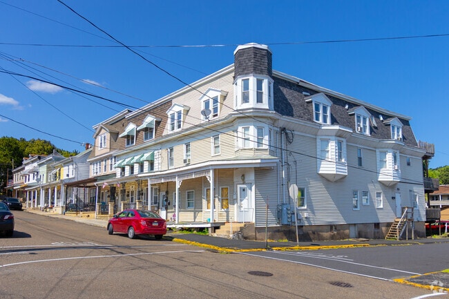 Larger homes anchor the corners of quiet streets in Blythe.