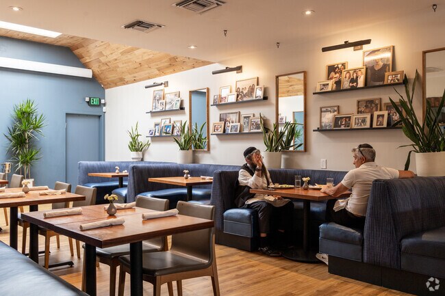 The Milky Way is a kosher restaurant owned by the family of legendary director Steven Spielberg.