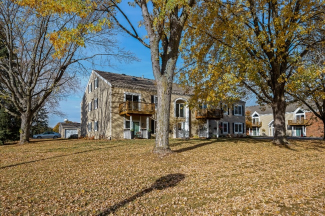 1551 Namekagon St, Hudson, WI 54016 - photo 3