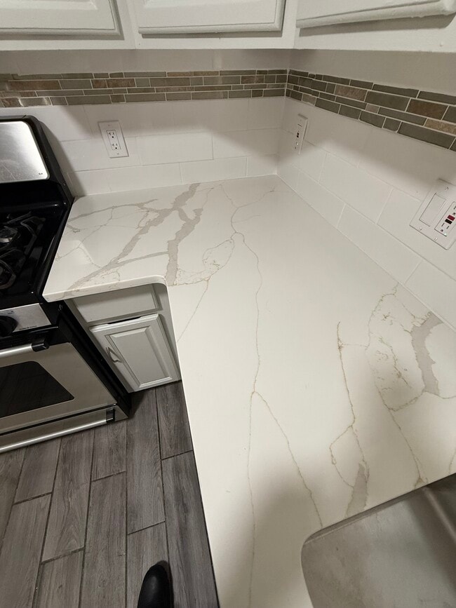 535 Central Ave unit 2, Newark, NJ 07107 - photo 3