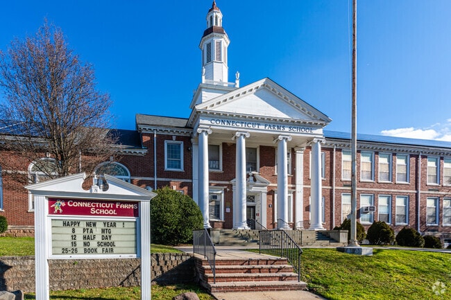Connecticut Farms Elementary School is a fine learning institution located in Union, NJ.