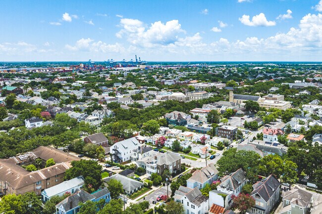 About Uptown New Orleans | Schools, Demographics, Things to Do - Homes.com