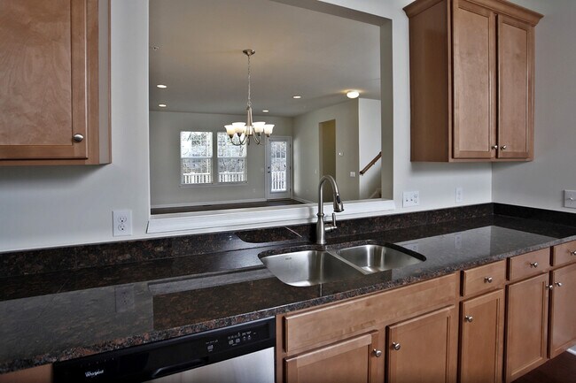 1720 Beacon Ln, Warrington, PA 18976 - photo 5