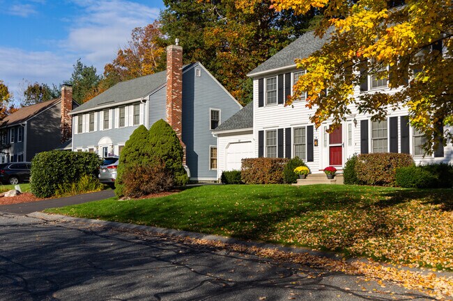 In the Golden Triangle neighborhood in Chelmsford, you can find elegant colonial homes.