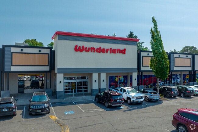 Find entertainment at Wunderland in NW Burnside Rd in Gresham North-Central.