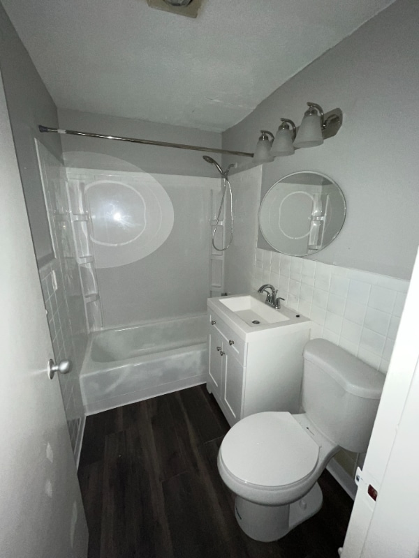 416 Franklin Ave unit A04, Hartford, CT 06114 - photo 1