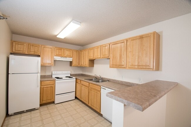 Pheasant Run Apartments, Alexandria, MN 56308 - photo 2