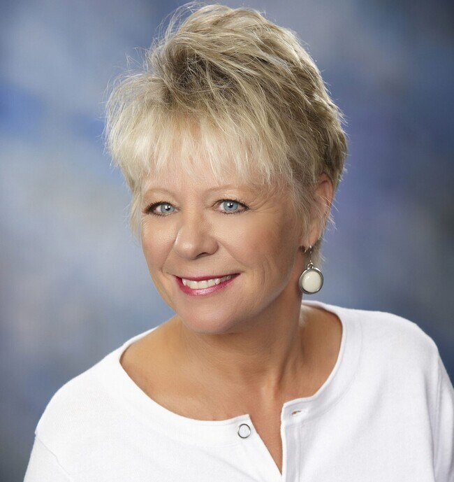 Pamela Estes