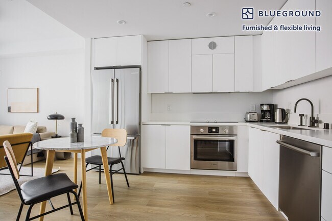 1130 N Orange Dr unit FL2-ID1303, Los Angeles, CA 90038 - photo 6