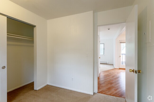 Elder Square Apartments, Boulder, CO 80304 - photo 6