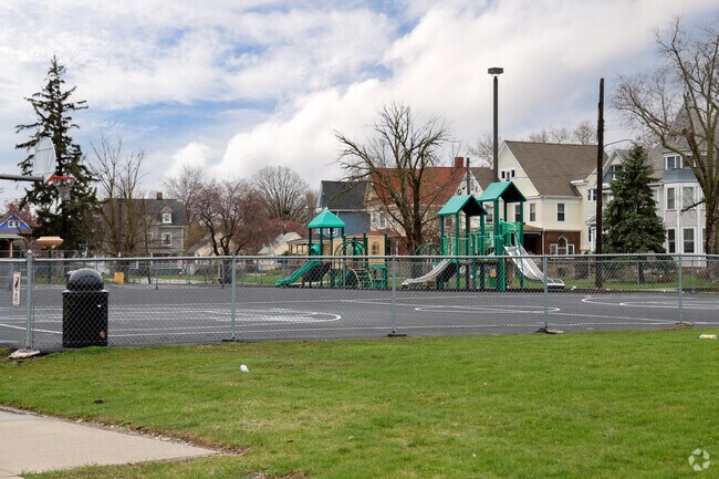 Admiral King Elementary School, Lorain