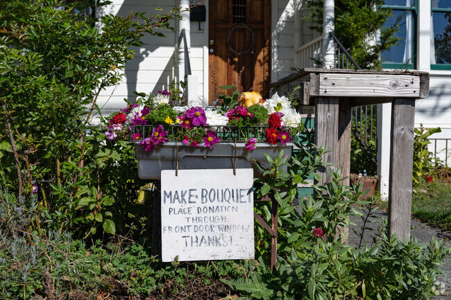Enjoy the friendly Greenview-Windsong neighborhood with fresh flowers.
