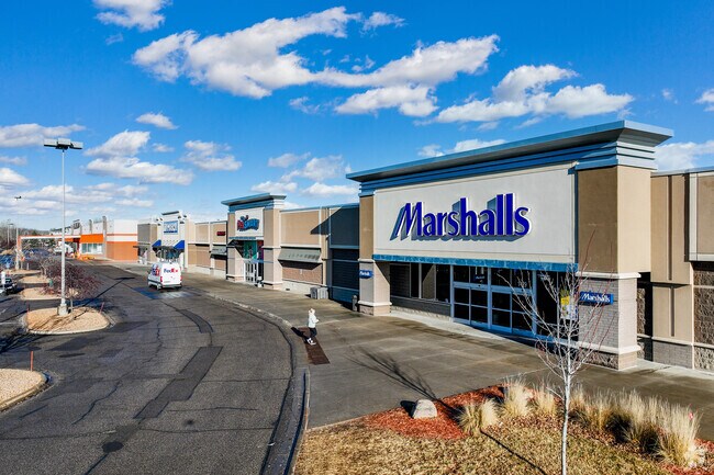 Marshalls, PetSmart and Five Below are name brand stores in Monticello.