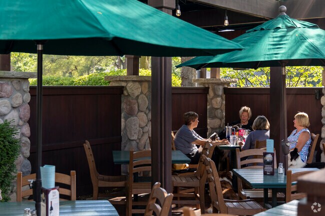 Edgewater residents are treated to The Olympic Tavern, a longtime taproom and restaurant.