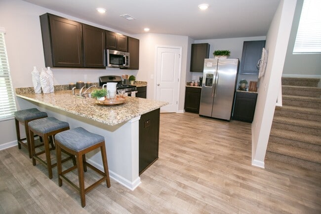 5367 Tolar Rd, South Fulton, GA 30213 - photo 6