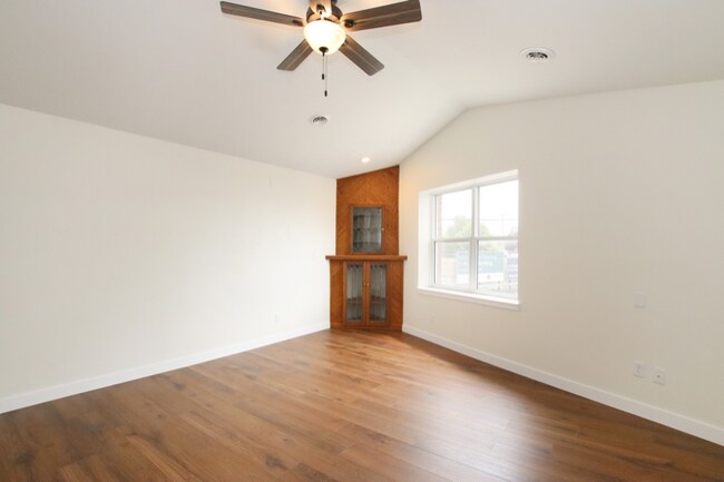 14.5 Fond du Lac St, Waupun, WI 53963 - photo 6