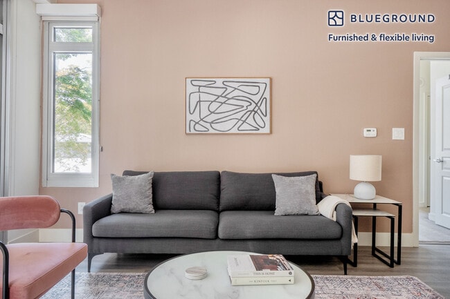 2400 W El Camino Real unit FL3-ID1417, Mountain View, CA 94040 - photo 2