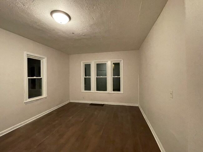 6121 12th Ave, Kenosha, WI 53143 - photo 5