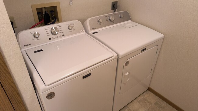 131 W 11th, Gibbon, MN 55335 - photo 6